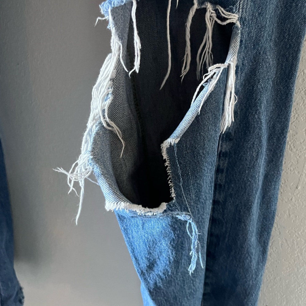 Levi's Blue Ripped Jeans - Picture 2 of 3